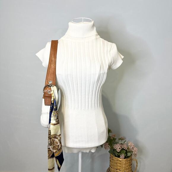 Cute vintage y2k white ribbed tight turtle neck short sleeved top - Picture 1 of 6